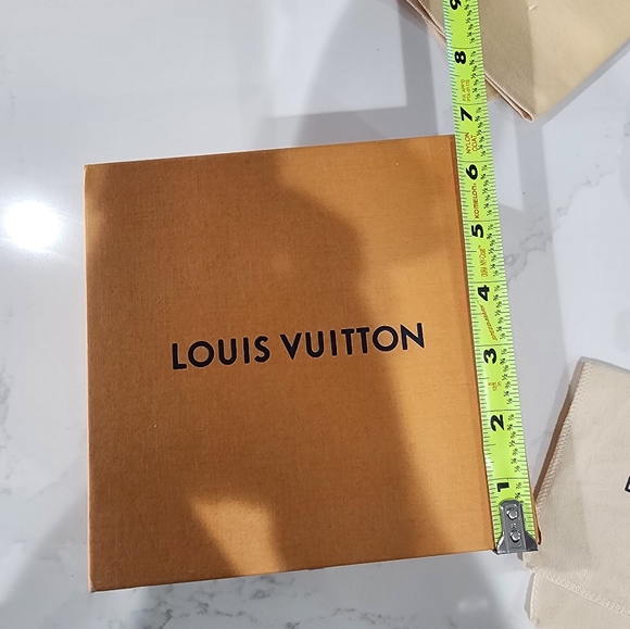 Louis Vuitton box and dust bag - Picture 2 of 6